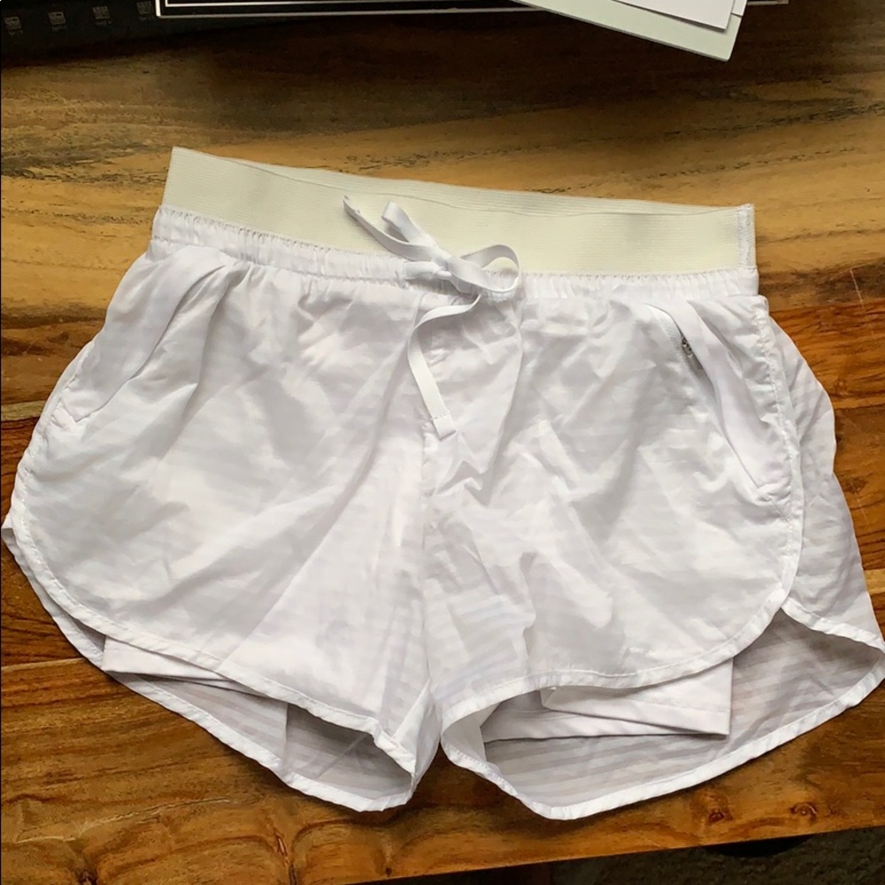 Athletic compression shorts
